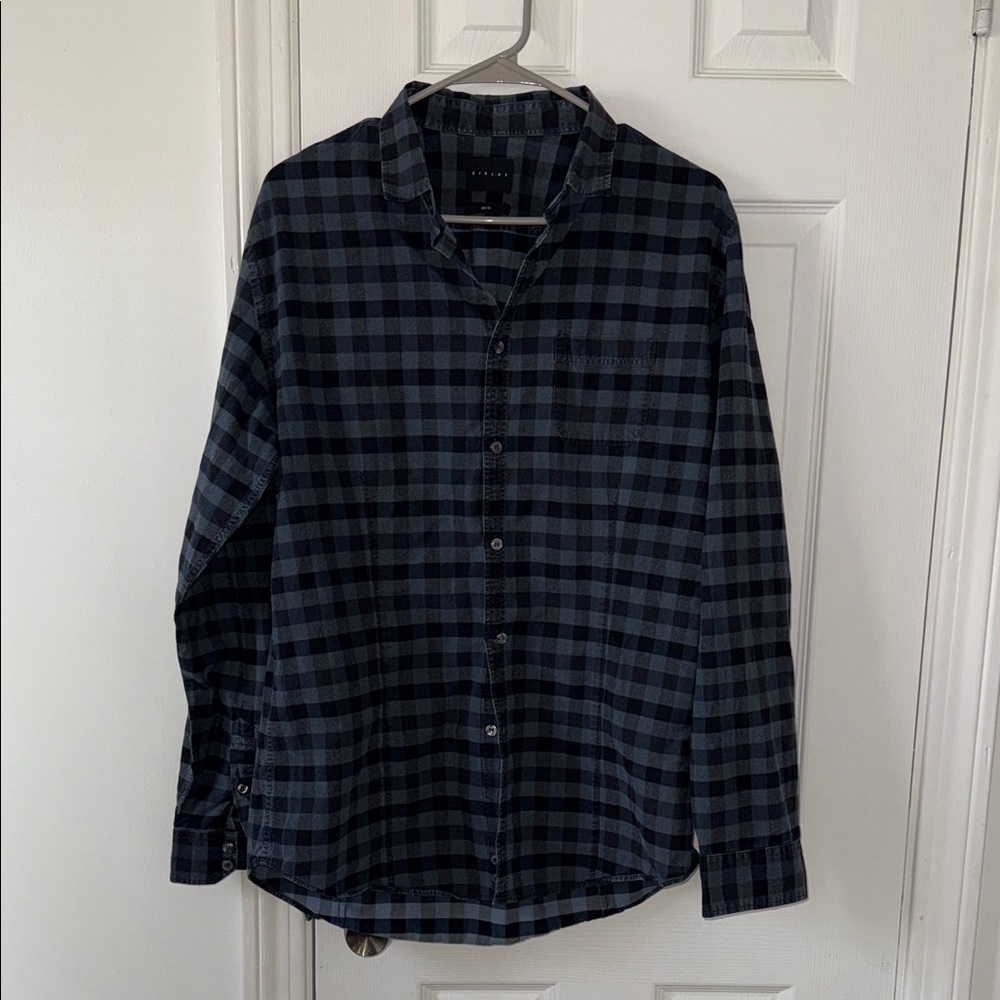 Sisley Italian Brand Men’s Shirt Size M Blue Black Plaid Slim Fit